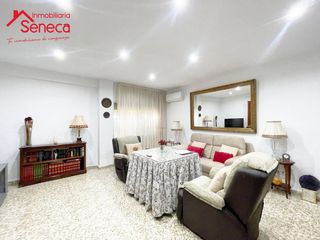 Pis  Ciudad de buckara. Piso con patio en fátima