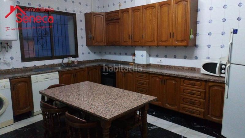 Foto 2b91e79c-6c84-4c2a-83c8-d78d3fcb3ee1. Maison avec chauffage parking piscine dans casco histórico - ribera - san basilio Córdoba