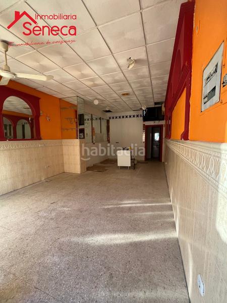 Foto b116284e-1479-4d07-be42-18ddc0920392. Rent business premise in Fátima - Levante Córdoba