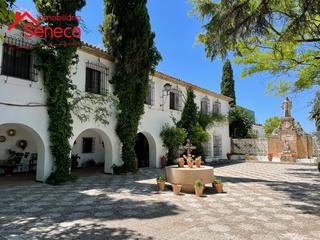 Chalet à Castro del Río. Antigua almazara rehabilitada en plena sierra