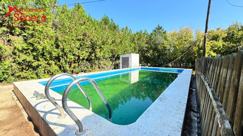 Foto f2cd87d5-7d64-4931-a87d-db2de92f18df. Xalet amb aparcament piscina a encinarejo de Córdoba Córdoba