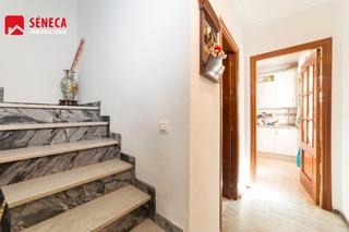 Maison jumelée à Casco Histórico  - Ribera - San Basilio. Casa adosada en san pedro