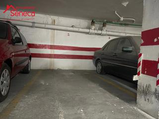 Lloguer Aparcament cotxe a Centro. Garaje en el centro