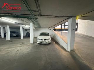 Lloguer Aparcament cotxe a Centro. Garaje en pleno centro