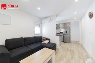 Pis a Santa Rosa - Valdeolleros. Piso reformado en valdeolleros