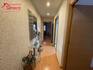 Etagenwohnung  Almogavares. Piso en la avenida almogávares