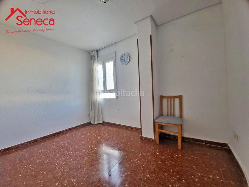 Foto 0be71370-26c8-4073-a657-45e236f0d71c. Appartamento con riscaldamento in Ciudad Jardín - Zoco Córdoba