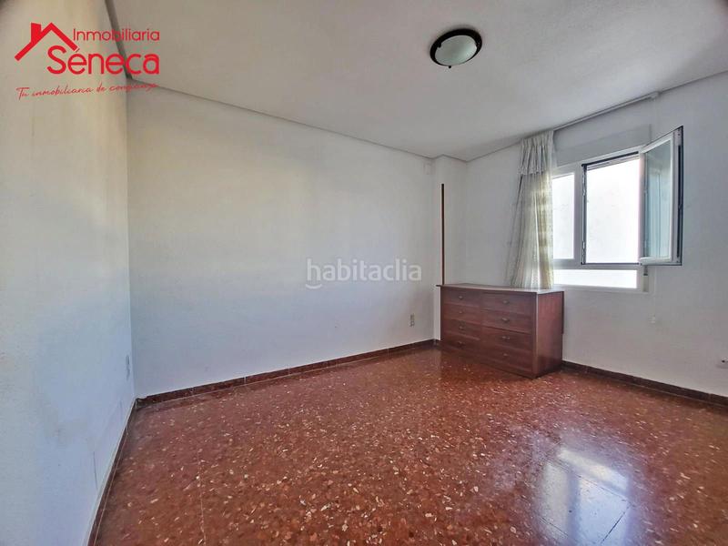 Foto 4ed2f2df-0aa6-43c1-9f45-8e52c57453ab. Appartamento con riscaldamento in Ciudad Jardín - Zoco Córdoba