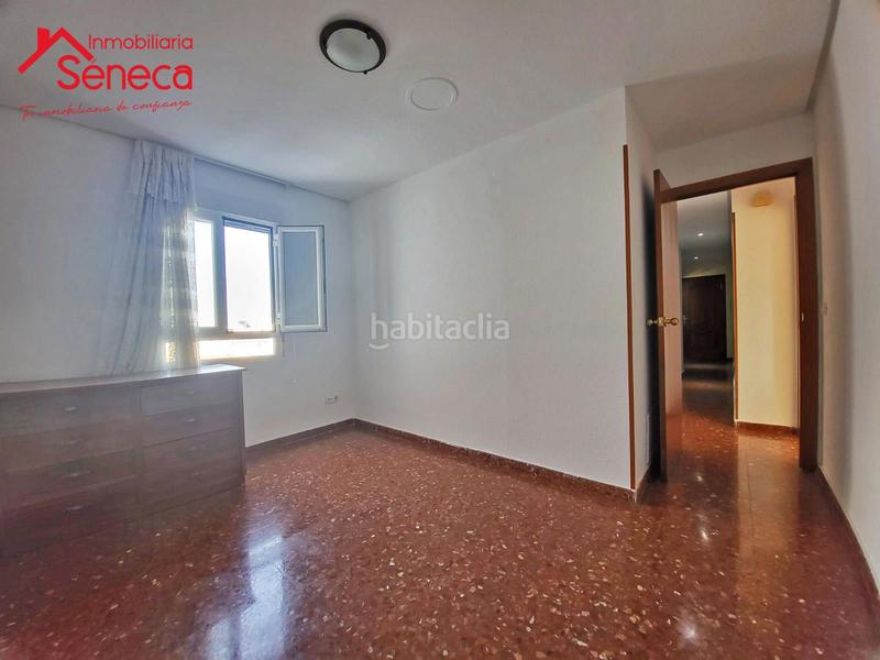 Foto 724abc20-5d07-4062-a9f0-500b6e99d373. Appartamento con riscaldamento in Ciudad Jardín - Zoco Córdoba