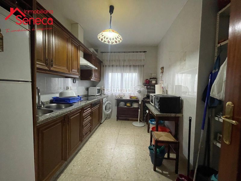 Foto 8dec4698-6da7-4ec9-8174-1f616f36ee8f. Xalet amb calefacció aparcament piscina a El Higuerón Córdoba