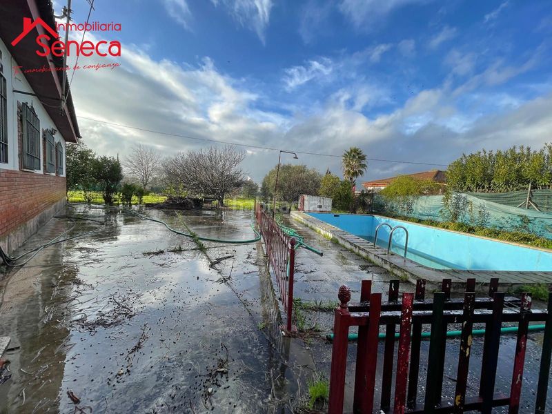 Foto 98b639b9-64bf-4179-9a71-f210613859c4. Xalet amb calefacció aparcament piscina a El Higuerón Córdoba