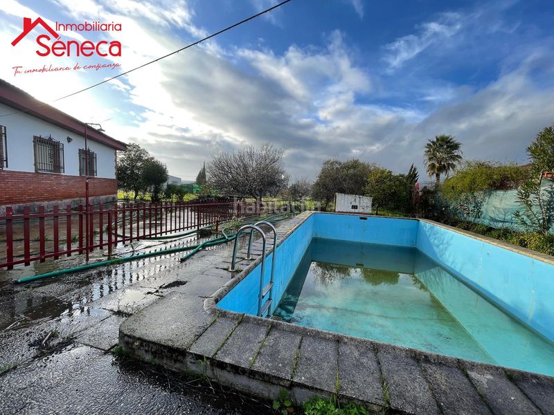 Foto bd01835c-b29d-4604-b01f-0e6e6b704561. Xalet amb calefacció aparcament piscina a El Higuerón Córdoba