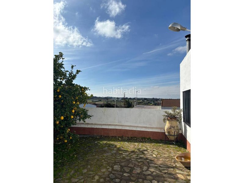 Foto cbd47fbf-3065-4014-97fc-839c8aebfbb7. Casa amb aparcament a San Bartolomé de la Torre