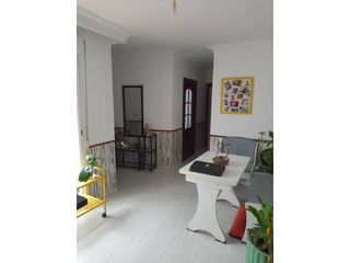Etagenwohnung in Centro. Piso en venta en centro de huelva 4 dormitorios, 2 baños, y 2 pa