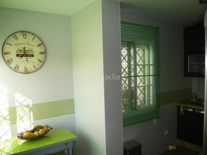 Foto f5d150e4-b52b-48dc-ac93-5b0e61750373. House with parking in Golf Guadiana Badajoz