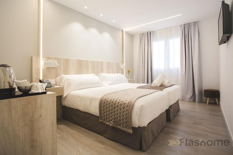 Foto 0a5c7294-20e2-4281-871c-623fbbb46b46. Alquiler edificio badajozhotel en Burguillos del Cerro