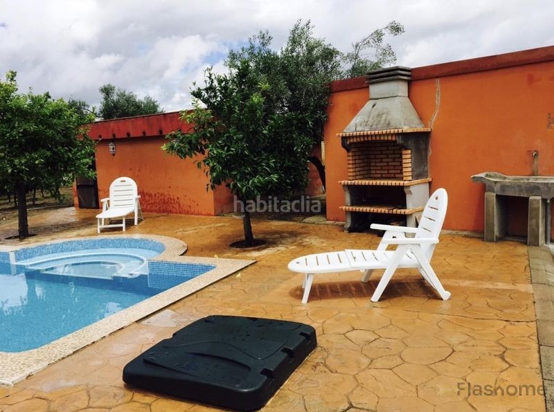 Foto a7bc588f-e909-41cc-a313-7f4e67a2660e. Casa amb aparcament piscina a Santa Amalia