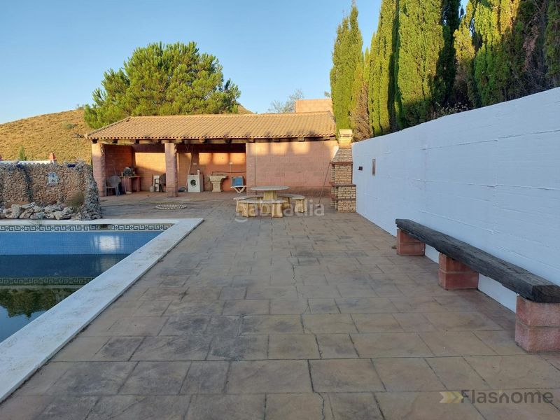 Foto e5ce2898-901e-4692-8348-30d5d5fd9199. Xalet amb aparcament piscina a Sedella
