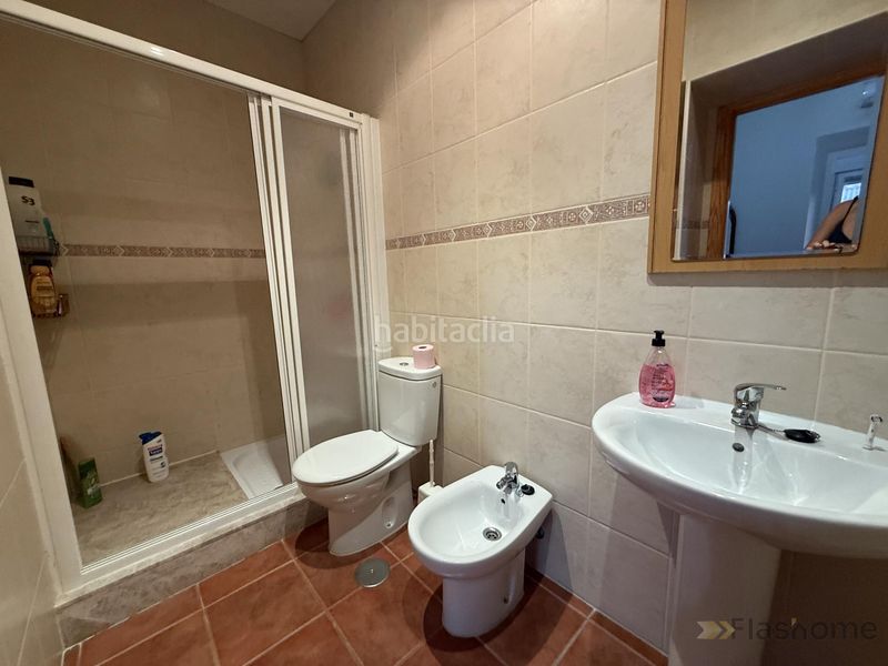Foto f25ad3fe-53d2-43cb-974c-1f8c30a25e73. Casa  en Medellín