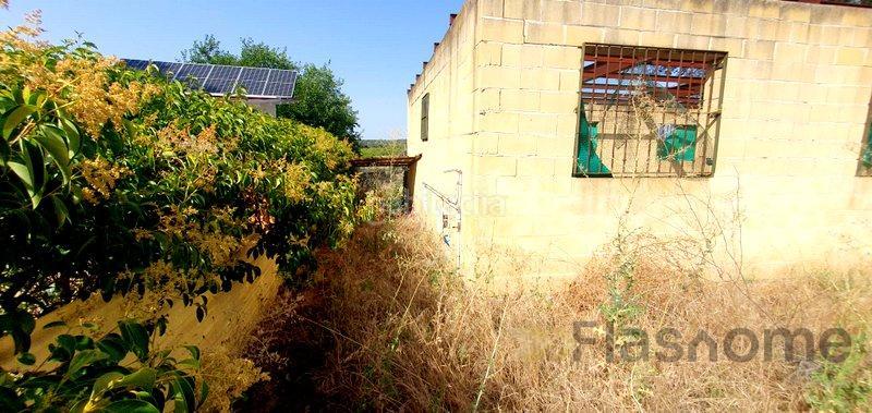 Foto ec0671ba-1a7e-4b27-918c-a9a1a57a6e35. Terrain résidentiel dans Carretera de Sevilla - Los Montitos Badajoz