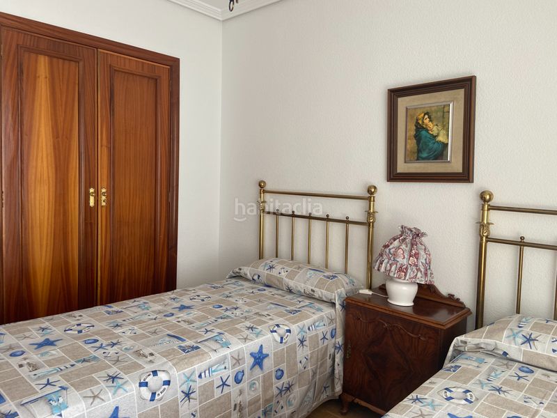 Foto 16d3b2c7-0aa3-4078-a277-76ed72b6c62a. Rent flat with heating pool in Playa Levante Benidorm