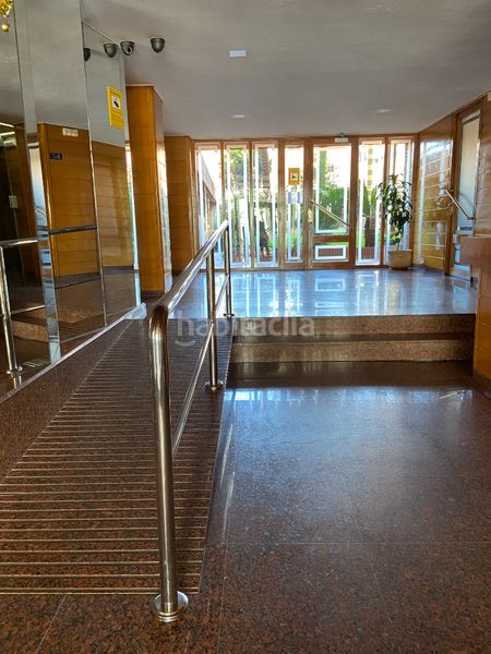 Foto 252f33eb-40f2-4f46-9374-484fcbe66653. Rent flat with heating pool in Playa Levante Benidorm