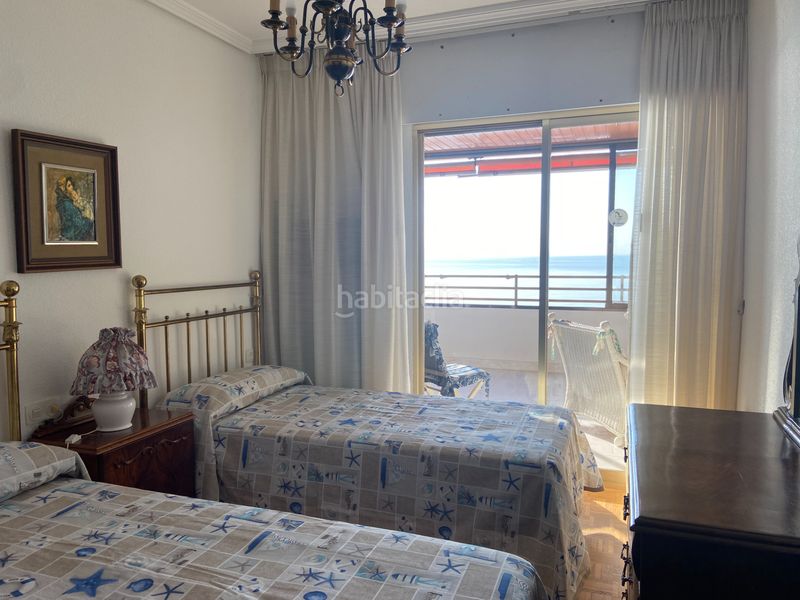 Foto 4d745041-84b5-4ea4-8d72-e8ae44853aca. Rent flat with heating pool in Playa Levante Benidorm