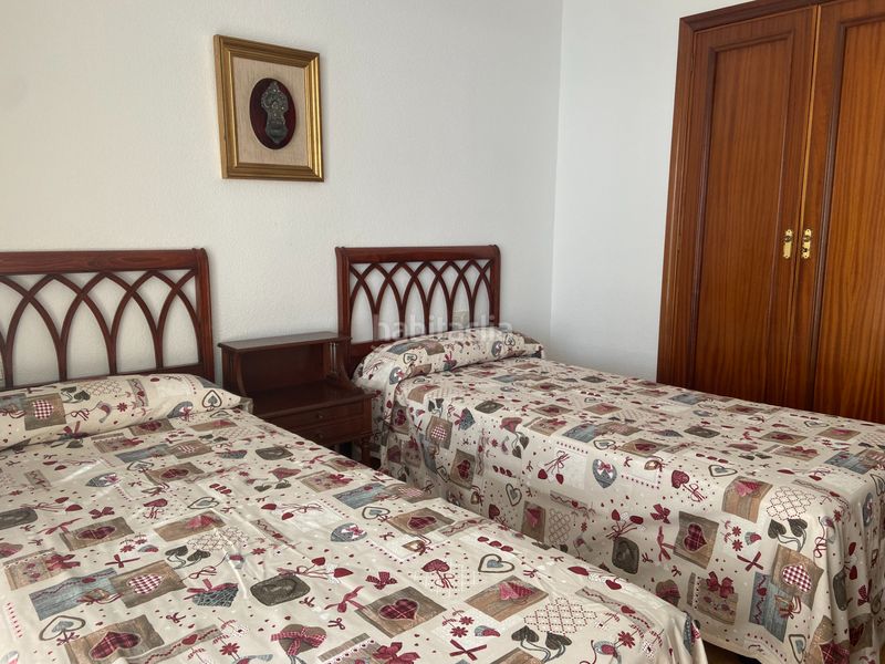 Foto c1614636-8ac8-4de8-82e9-9617bacd4f95. Rent flat with heating pool in Playa Levante Benidorm