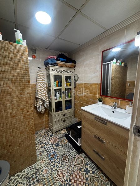 Foto bf4ec4dc-9aa8-49bd-a55a-53c5f0e0e495. Piso centro , buena oportunidad en Colonia Madrid Benidorm