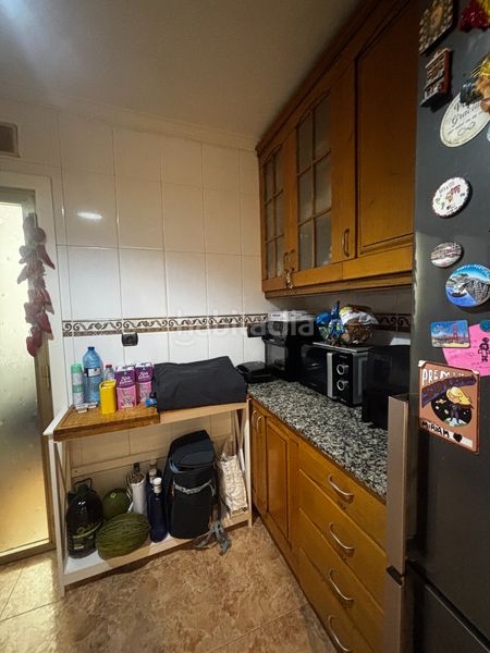 Foto c0d2104b-a22c-4d26-994b-141d350256f1. Piso centro , buena oportunidad en Colonia Madrid Benidorm