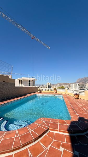 Foto 6db9f45e-6a71-4ccf-a8bf-0fd56a477fd4. House with fireplace heating parking pool in Sierra Helada Benidorm