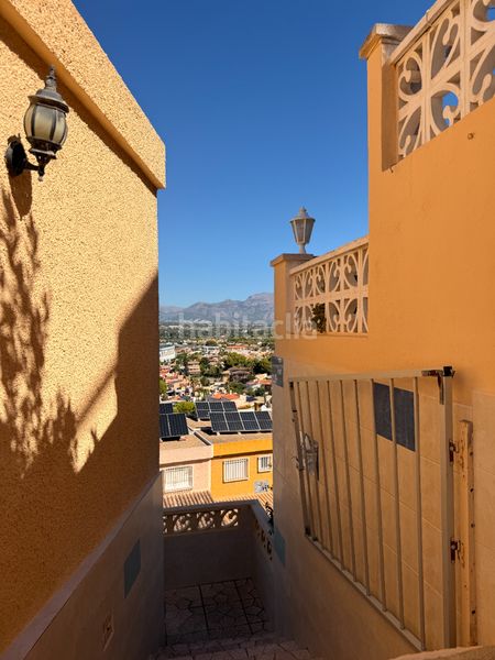 Foto 8b2c7758-af38-47e4-9c06-1e6988bc50d2. House with fireplace heating parking pool in Sierra Helada Benidorm
