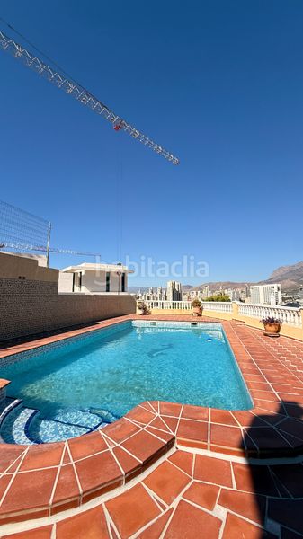 Foto 8b7c98f0-9288-4f2d-af14-7446a8b61334. House with fireplace heating parking pool in Sierra Helada Benidorm