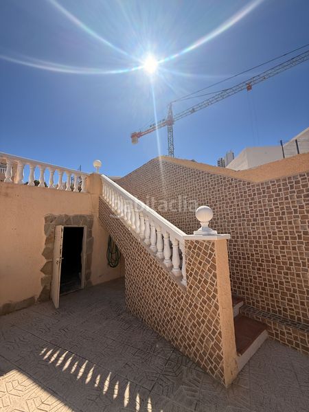 Foto 9fa45521-8067-4914-8522-70a37a548d1d. House with fireplace heating parking pool in Sierra Helada Benidorm