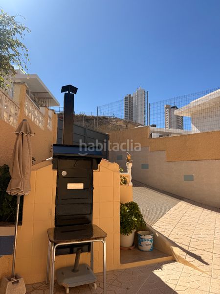 Foto cd2a166a-c74b-483d-b5dd-f0651916b2a0. House with fireplace heating parking pool in Sierra Helada Benidorm