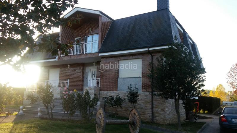 Foto 7603b912-ed4e-492e-8097-4cc7dc3d5cb3. Chalet con camino riscaldamento parcheggio piscina in Camponaraya