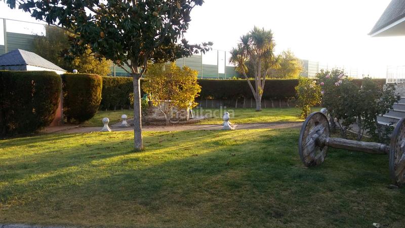 Foto 81e7f64f-5076-4667-ad0a-bcfba0dc267e. Chalet con camino riscaldamento parcheggio piscina in Camponaraya