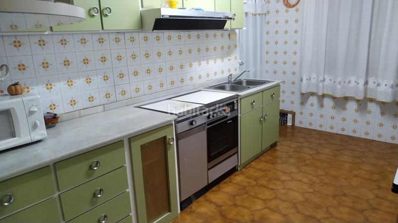 Foto d9935f13-53ea-4088-a1f5-03891a628a56. Pis a avenida de américa 46 a Zona Alta Ponferrada