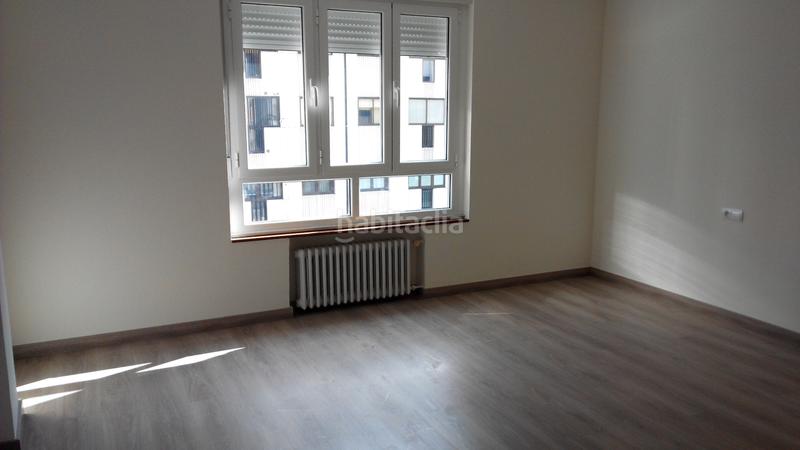 Foto 56715bd9-11e7-4c18-9790-50702cfb036c. Miete etagenwohnung mit heizung in Centro Ponferrada