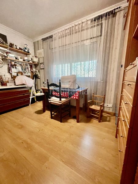 Foto 50cb6ba0-9ae9-4a40-bd82-e84826878f41. House with heating parking pool in Sant Esteve Sesrovires