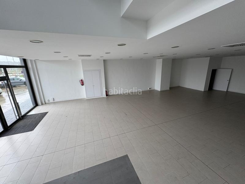 Foto 4e76a68c-8ca5-4a67-9a93-581f63643dc1. Rent business premise in avinguda corts catalanes 2 in Sant Cugat del Vallès