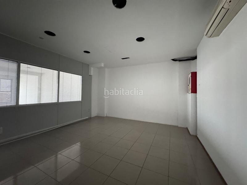 Foto af3a42cb-c807-4415-84c7-196a9b2ea118. Rent business premise in avinguda corts catalanes 2 in Sant Cugat del Vallès