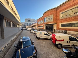 Miete Fabrikhalle in Avinguda de barberà 224. Nave industrial de 60m2 reformada en el centro.