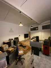 Miete Fabrikhalle in Avinguda de barber 238. Nave industrial de 85m2 reformada en el centro con bao incluido