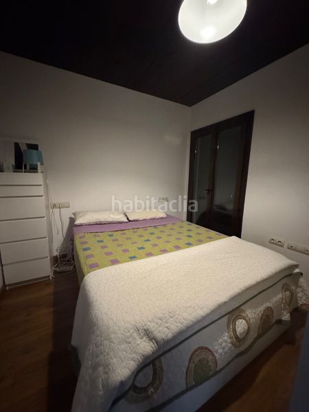 Foto 3dd0f8bc-bac4-43c3-b170-3dbe8a5ba529. Lloguer apartament amb xemeneia calefacció aparcament a Molina (La)