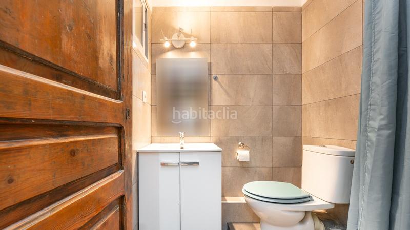 Foto 14782978-4783-454e-a278-e3da49486032. Pis a Raval Barcelona