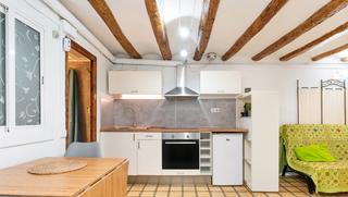 Appartement  Carrer d'en santcliment. Piso reformado a estrenar.