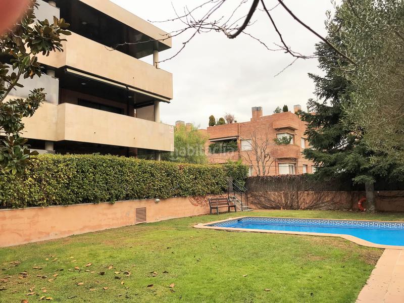 Foto 000f194d-f977-4be9-950c-f02293b6d7bd. Erdgeschoss in carrer de sant francesc xavier 19 in Sant Cugat del Vallès