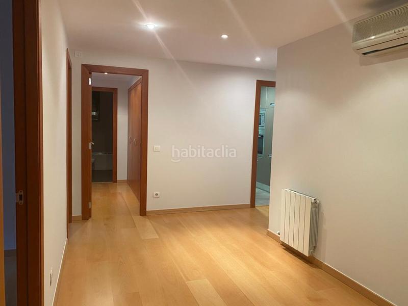 Foto 9ba270ba-676c-4c1d-ad06-ae6a8f7fd944. Erdgeschoss in carrer de sant francesc xavier 19 in Sant Cugat del Vallès