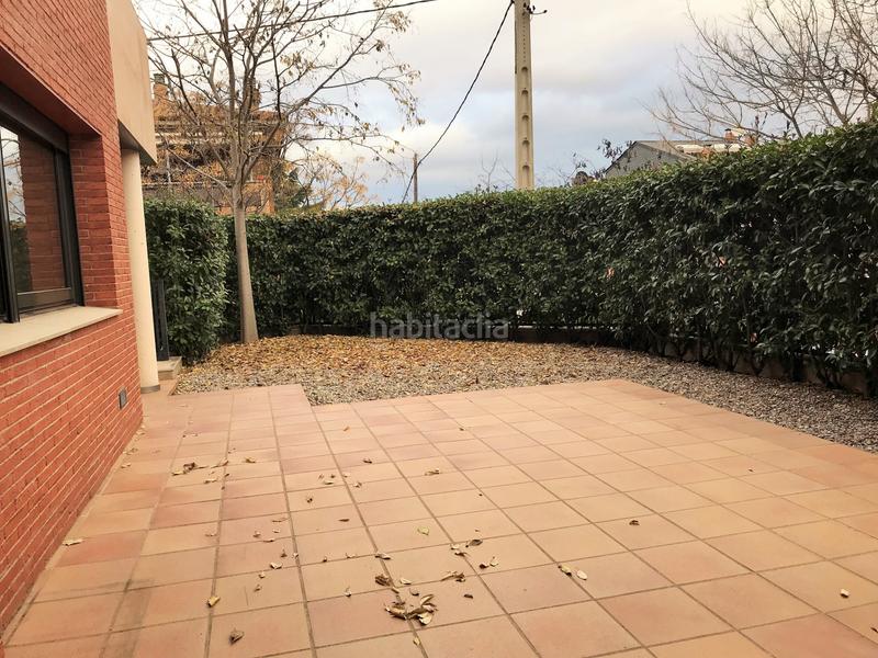 Foto f381be5e-14ab-441d-b582-14081d197acb. Erdgeschoss in carrer de sant francesc xavier 19 in Sant Cugat del Vallès